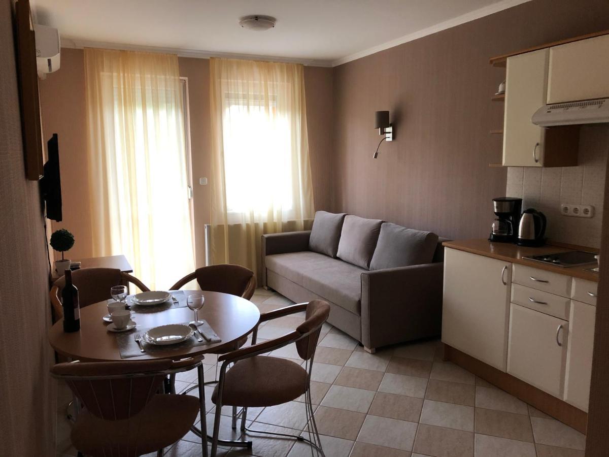 זלקרוס Jozsef Apartments House מראה חיצוני תמונה