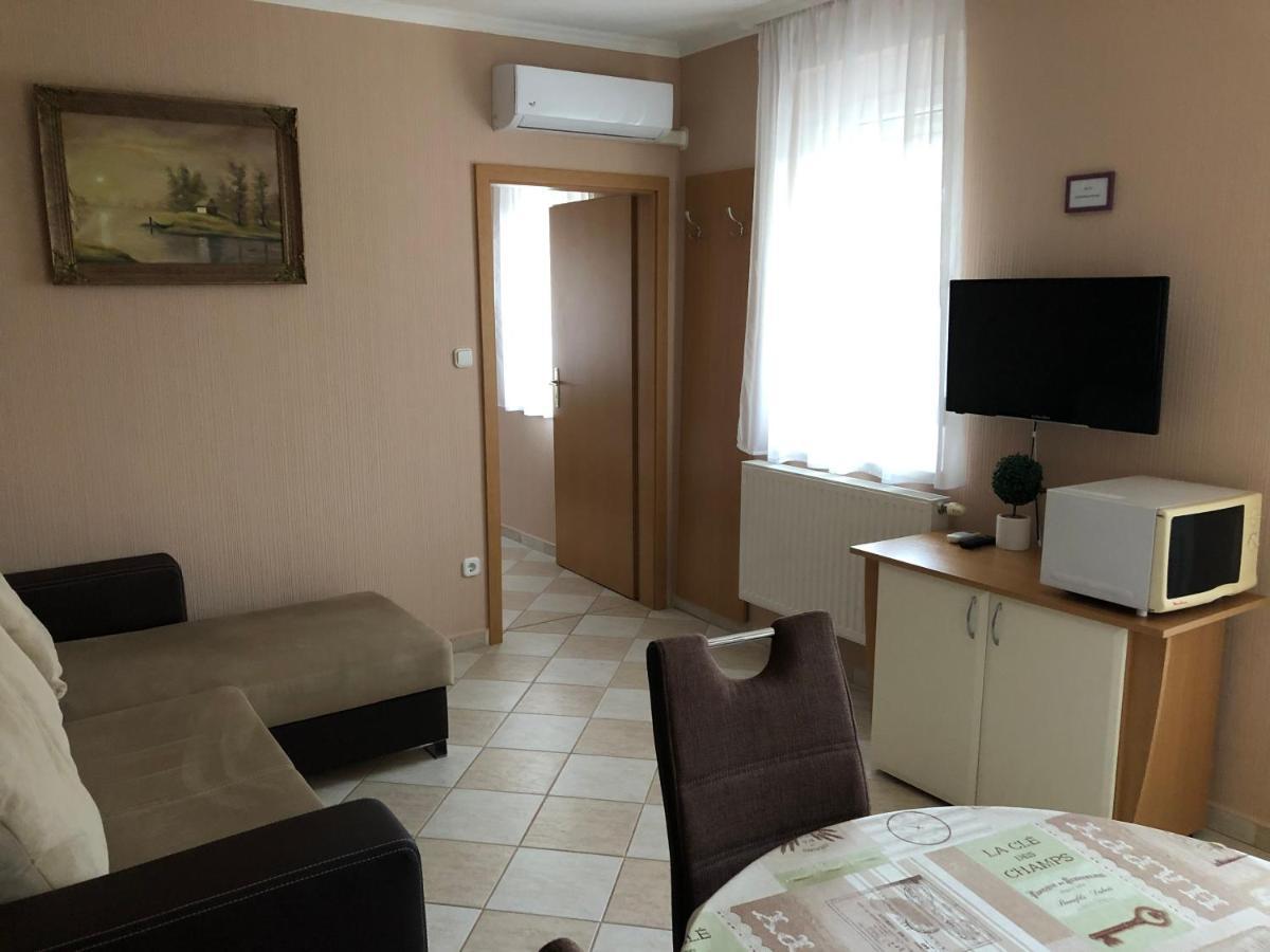 זלקרוס Jozsef Apartments House מראה חיצוני תמונה