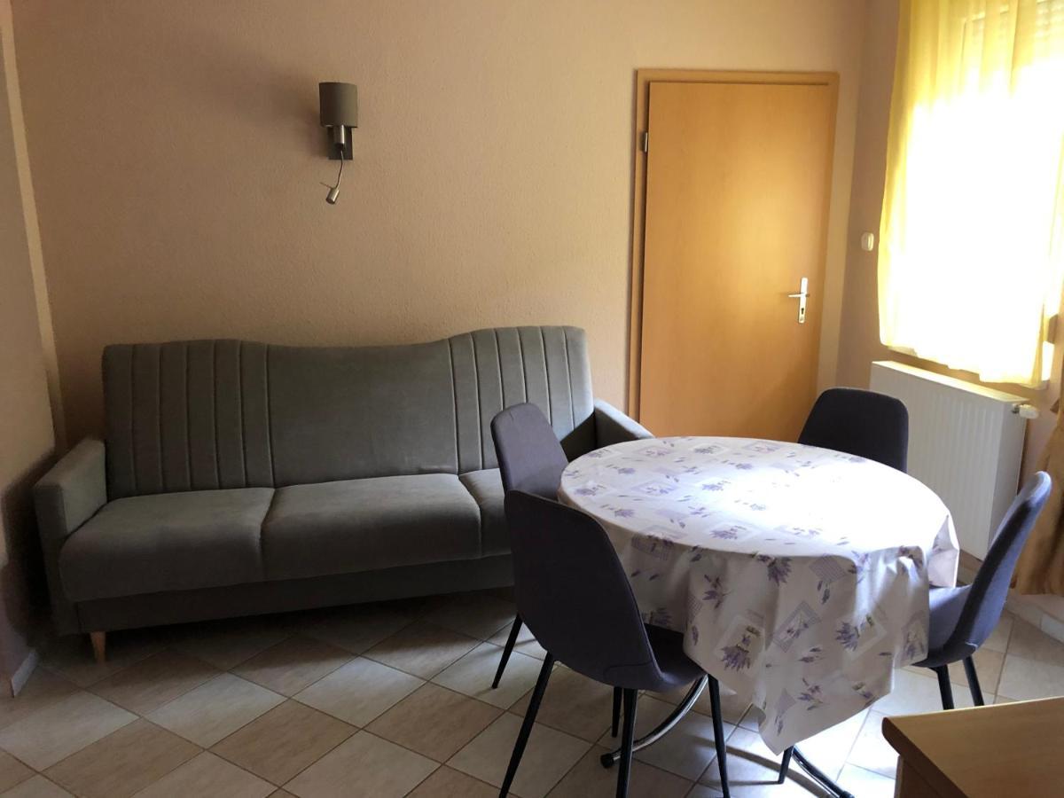 זלקרוס Jozsef Apartments House מראה חיצוני תמונה