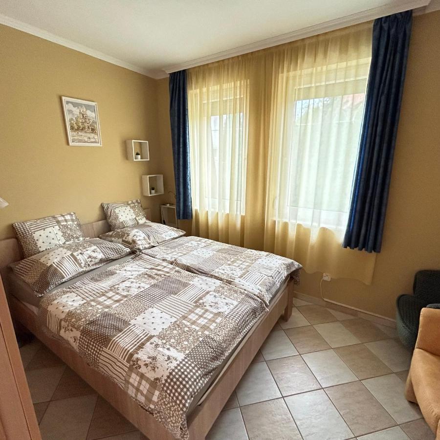 זלקרוס Jozsef Apartments House מראה חיצוני תמונה