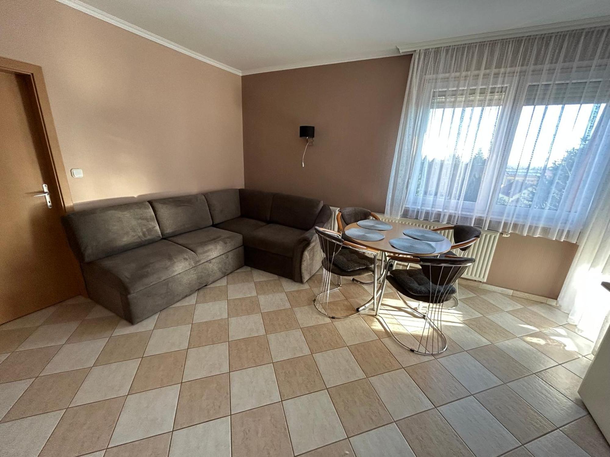 זלקרוס Jozsef Apartments House מראה חיצוני תמונה